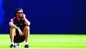 Barcelona host APOEl