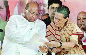 Sonia-Pawar talks last hope to break deadlock