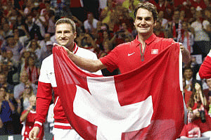 Federer replaces injured Nadal in Indian team for IPTl