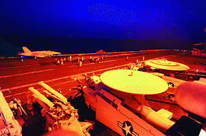 US, Arab allies begin air strikes in Syria