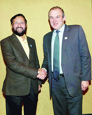 India calls for reducing greenhouse emissions