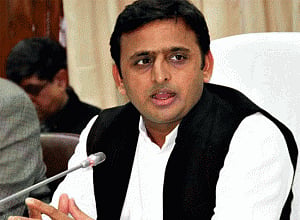 Efforts would be to complete metro project by 2016: Akhilesh