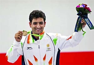 Chain Singh shoots bronze but team lose