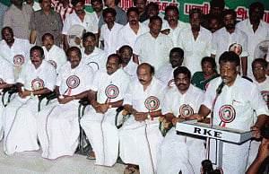 AIADMK MlAs likely to meet, choose new CM