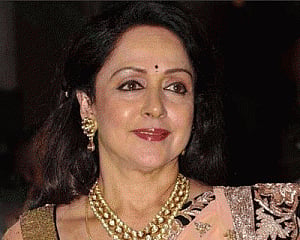 Hema Malini starts shooting for Ramesh Sippy's next