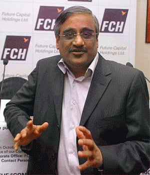 Biyani questions rationale of investments in e-commerce
