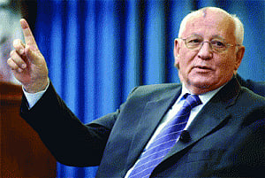 Gorbachev warns world 'on brink of new Cold War'