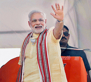 PM spares Sena, rips NCP