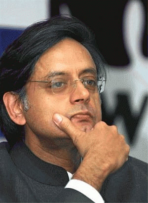 Not acquired any assets of Sunanda: Tharoor in statement in HC