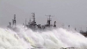 Hudhud: 90,000 people moved to relief camps in four districts