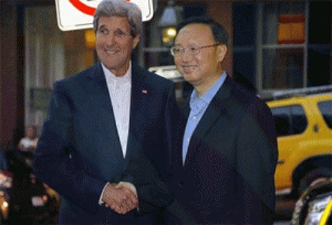 Kerry holds talks with Chinese diplomat in Boston