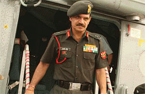 Army Chief tells commanders to assess security situation
