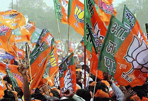 BJP single largest in Maha, Sena comes 2nd