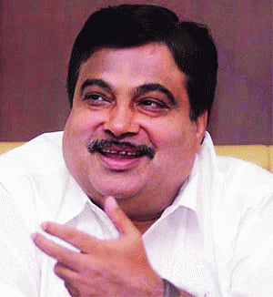 Speculation rife as Gadkari supporters lobby for him