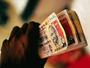 Rupee trims initial gains, still up 8 paise