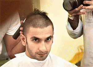 Parineeti finds Ranveer's bald look hot