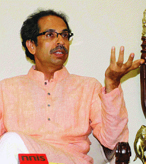 Sena MPs to attend PM's high tea, Uddhav not going