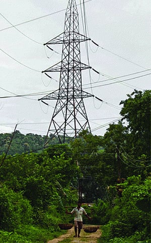 MoEF likely to urge SC to spare power lines from clearance norm