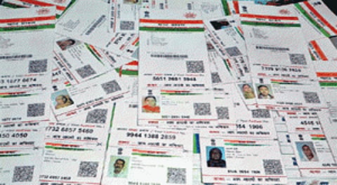 MHA reverses stand on Aadhaar, lends full support