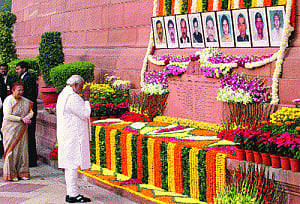 Nation pays homage to martyrs