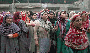 Protests continue in Nowgam