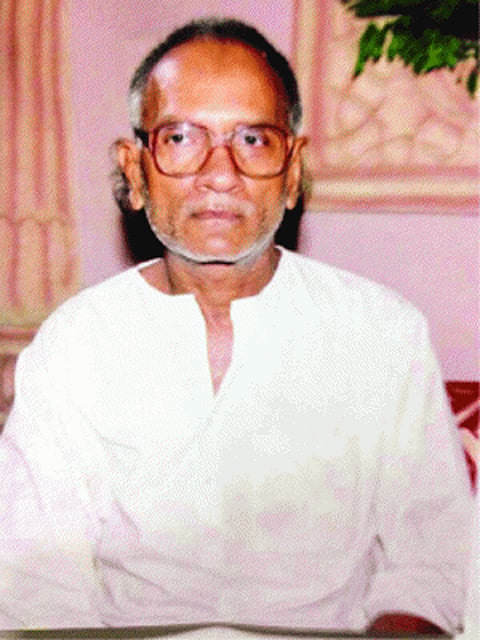 Cloth merchant Rsarroted to death with towel