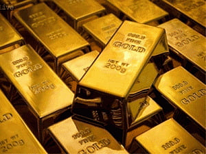 Gold edges up on improved demand amid overseas support