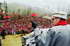 BJP should acquaint itself with history of J&K's struggle: Omar