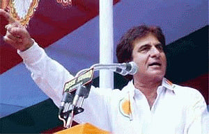Babbar echoes Modi on funds issue, cut short by Soz