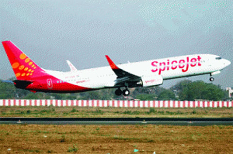 Oil firms supply fuel to SpiceJet on cash payment