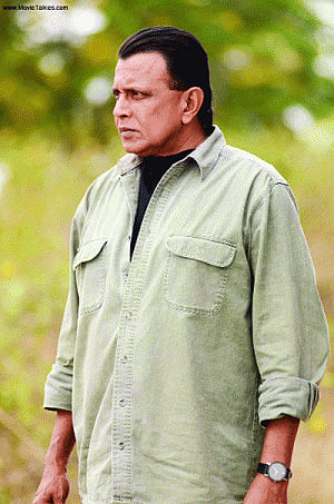 Saradha ghost continues to haunt Didi