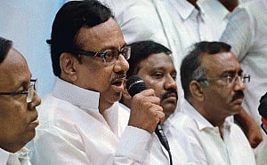 Secular forces should join hands against BJP: TN Cong