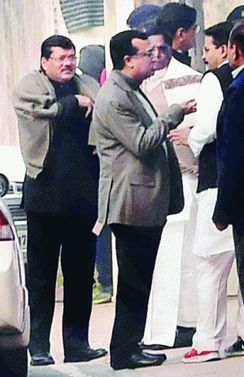 Introspect reasons for poll debacle: Rahul