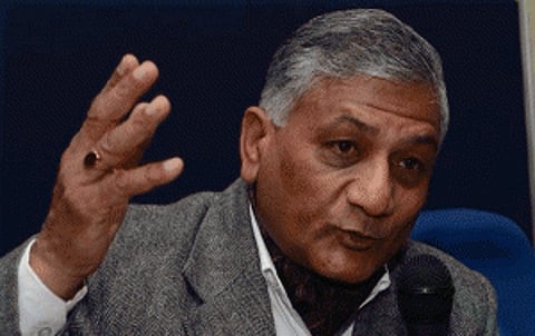 Colonial 'mentality' hampering Hindi: Singh