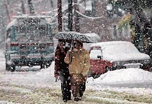 Valley continues to reel under cold wave, leh records season's lowest