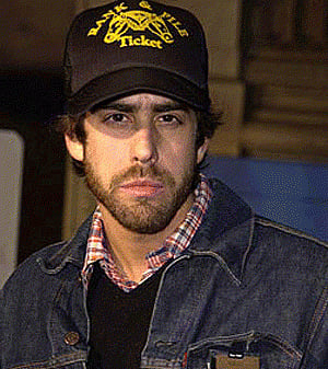 Adam Goldberg announces girlfriend's pregnancy