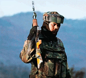 Pak can inflict 'heavy losses' in war with India: minister