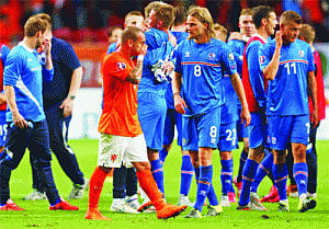 Dutch in danger of missing the Euros