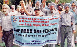 Govt's OROP package "betrayal" of ex-servicemen: Cong