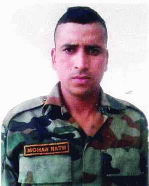 Super commando dies in harness killing 10