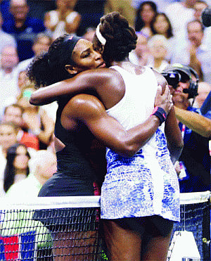 Serena withstands Venus