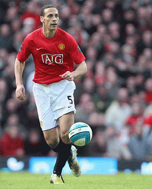 Ferdinand says Man United lack high-tempo attacking style