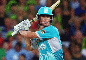 Aussie lynn smashes double-century in grade cricket