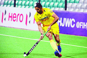 Akashdeep bags big bucks at HIl auction
