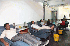 Dengue outbreak: Delhi Police holds blood donation camp