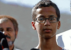 Muslim boy handcuffed for making clock is guest at Google Fair