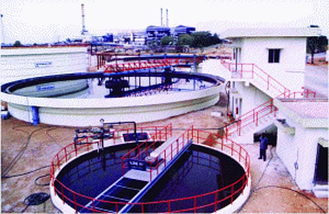 DJB sewage treatment plant biogas used to generate power
