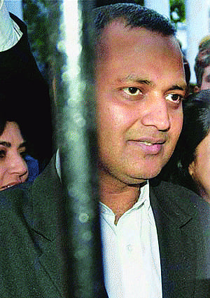 Absconding Bharti to move SC as HC rejects bail plea