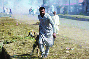 Clashes in parts of Valley, two journalists injured