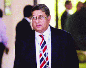 SC leaves it to BCCI to take stand on Srinivasan